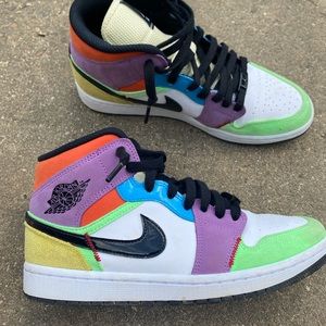 Multicolored Nike air jordan 1’s